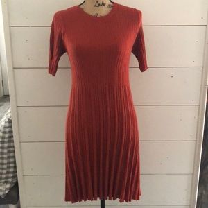 🍂UO Orange sweater dress🍁